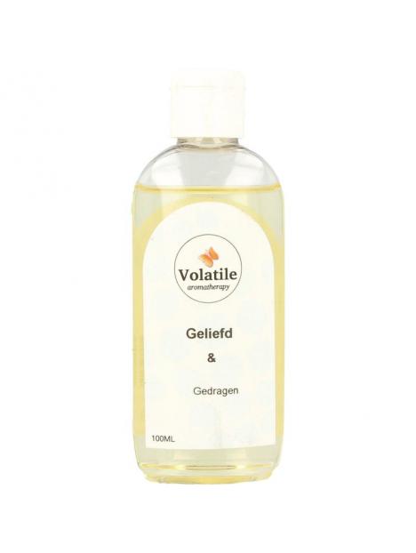 Volatile Massageolie geliefd & gedragen